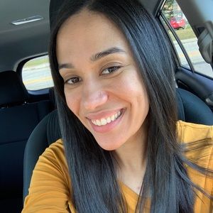 Meet your Posher, Lorena